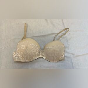 Adore me Elegant Lace Underwire Bra - Cream